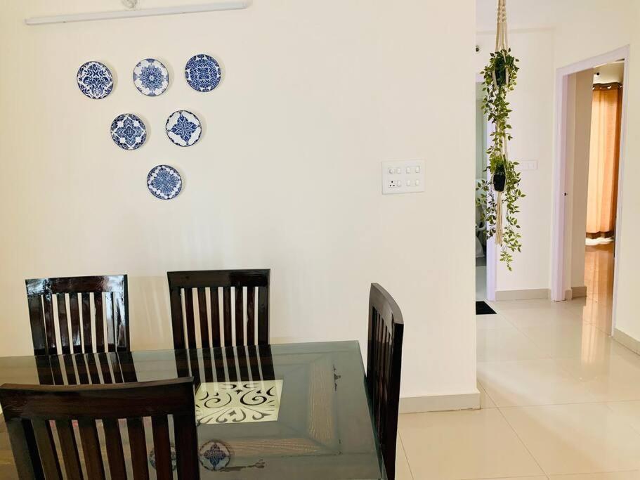 Tranquil Appartement Benares Buitenkant foto